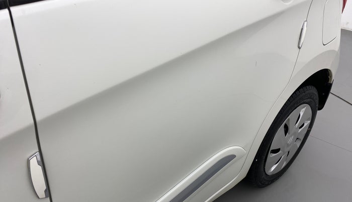 2019 Maruti Celerio ZXI, Petrol, Manual, 14,005 km, Rear left door - Slight discoloration