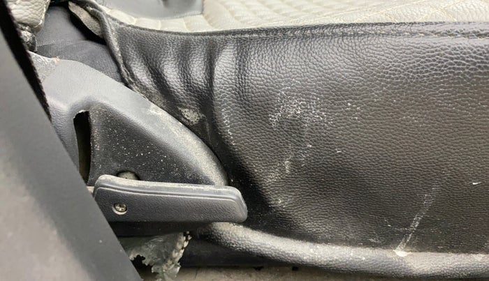 2018 Maruti Alto 800 LXI, Petrol, Manual, 79,454 km, Driver Side Adjustment Panel