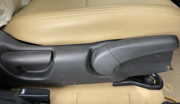 2020 Honda City VX MT PETROL, Petrol, Manual, 7,802 km, Driver Side Adjustment Panel