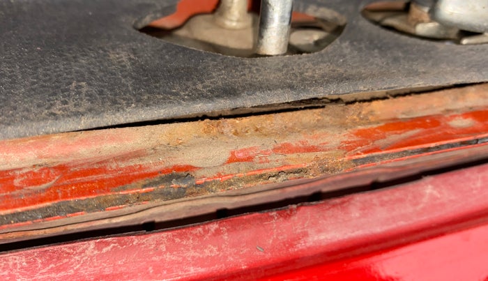 2011 Maruti Swift VXI, Petrol, Manual, 95,333 km, Dicky (Boot door) - Slightly rusted