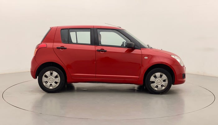 2011 Maruti Swift VXI, Petrol, Manual, 95,333 km, Right Side View