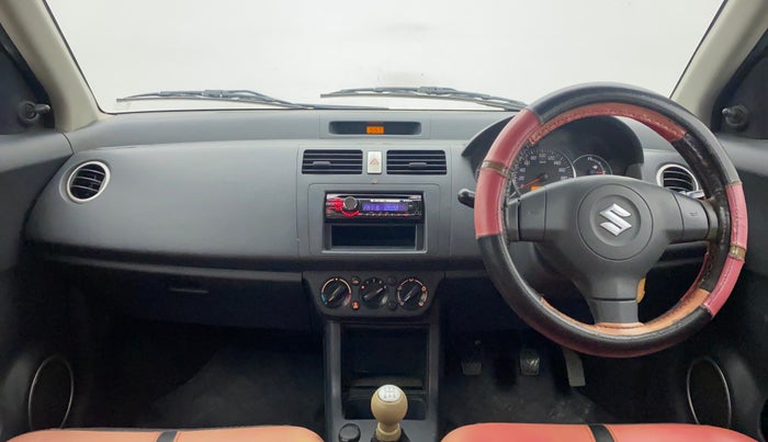 2011 Maruti Swift VXI, Petrol, Manual, 95,333 km, Dashboard