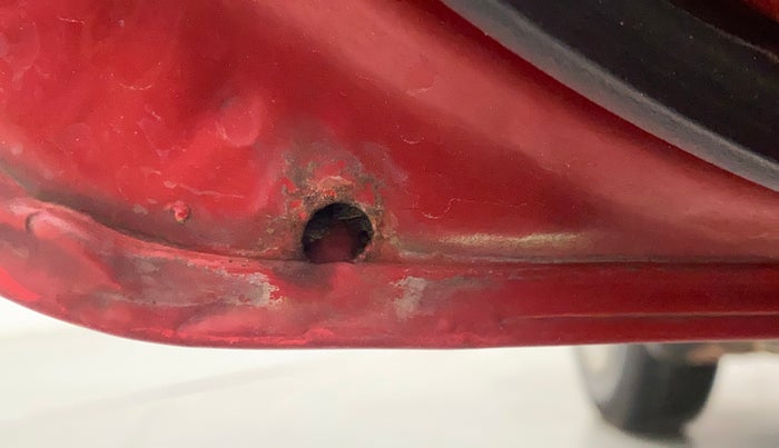 2011 Maruti Swift VXI, Petrol, Manual, 95,333 km, Rear left door - Slight discoloration