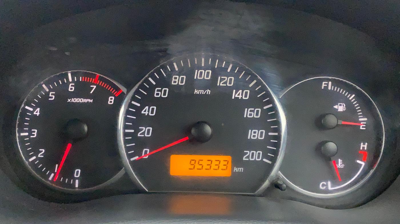 2011 Maruti Swift VXI, Petrol, Manual, 95,333 km, Odometer Image