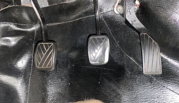 2014 Maruti Ertiga VDI, Diesel, Manual, 94,056 km, Pedals