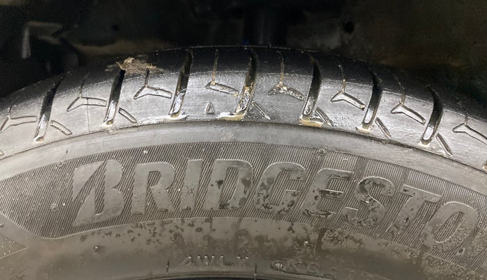 2014 Maruti Ertiga VDI, Diesel, Manual, 94,056 km, Left Front Tyre Tread
