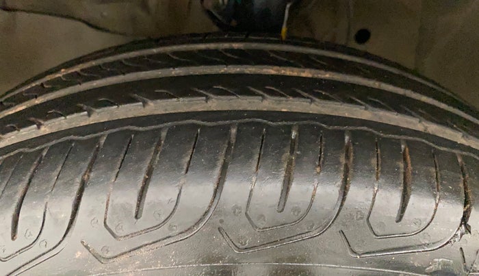 2015 Honda Jazz 1.2L I-VTEC V AT, Petrol, Automatic, 50,207 km, Left Front Tyre Tread