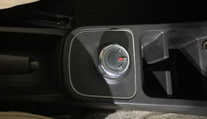 2021 Renault Kwid RXL 1.0 AMT, Petrol, Automatic, 20,240 km, Gear Lever