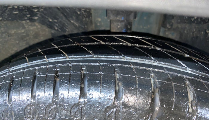 2021 Renault Kwid RXL 1.0 AMT, Petrol, Automatic, 20,240 km, Right Front Tyre Tread