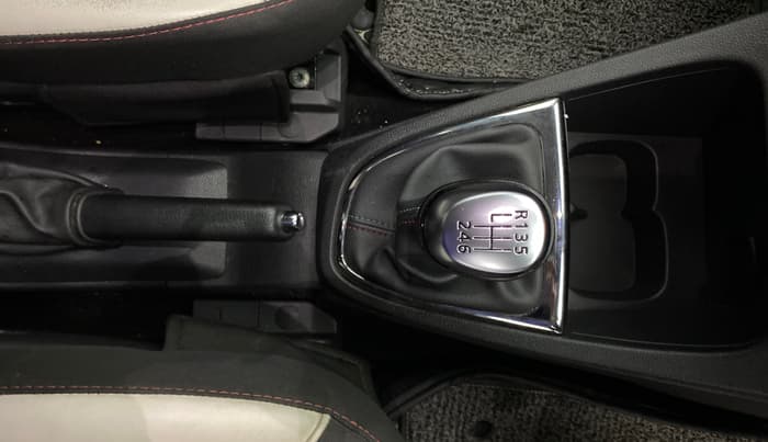2017 Renault Captur RXT DIESEL, Diesel, Manual, 85,791 km, Gear Lever