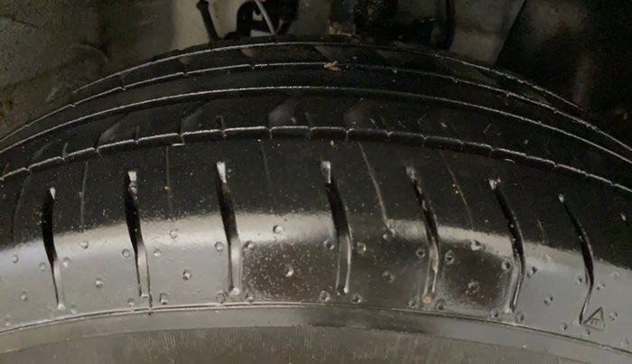 2025 Hyundai VENUE S 1.2, Petrol, Manual, 6,192 km, Right Front Tyre Tread