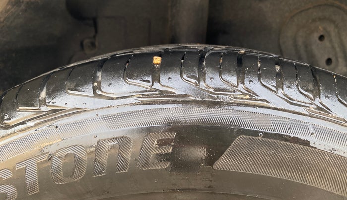 2022 Tata NEXON XZ PLUS (PREMIUM) KAZIRANGA PETROL, CNG, Manual, 97,980 km, Right Rear Tyre Tread