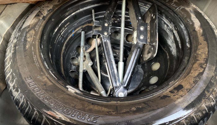 2022 Tata NEXON XZ PLUS (PREMIUM) KAZIRANGA PETROL, CNG, Manual, 97,980 km, Spare Tyre