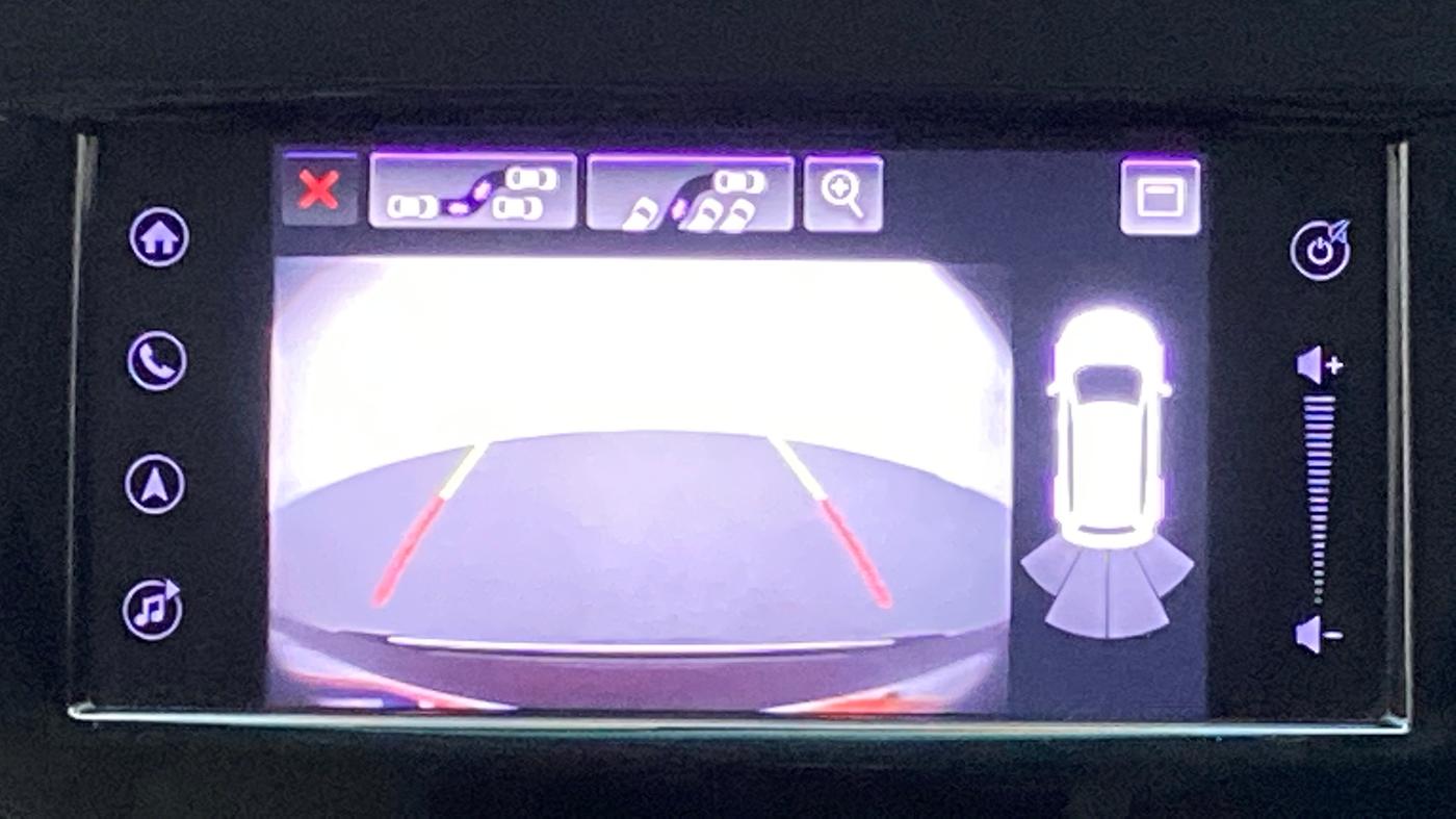 2018 Mahindra MARAZZO M8 7 STR, Diesel, Manual, 25,614 km, Parking Camera