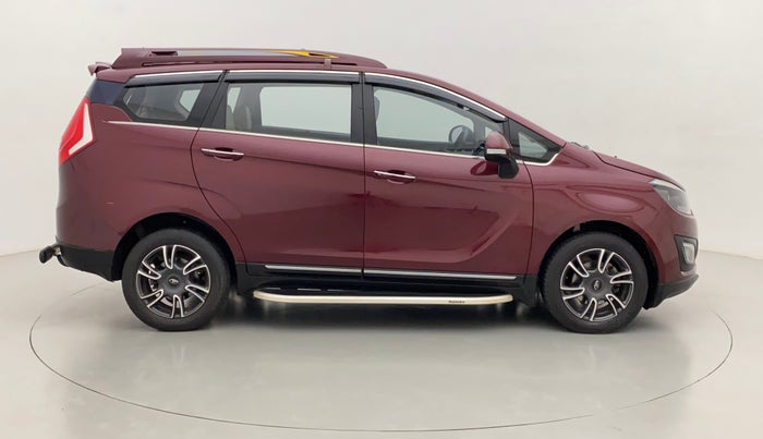2018 Mahindra MARAZZO M8 7 STR, Diesel, Manual, 25,614 km, Right Side View