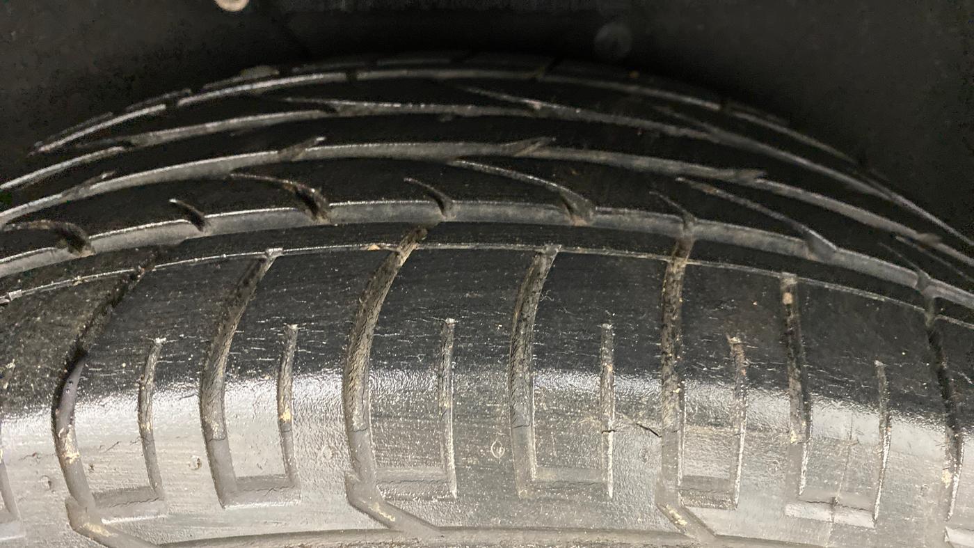 2018 Mahindra MARAZZO M8 7 STR, Diesel, Manual, 25,614 km, Right Rear Tyre Tread
