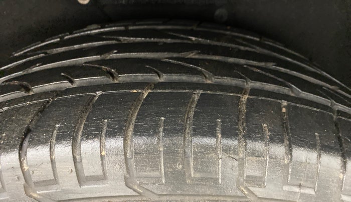 2018 Mahindra MARAZZO M8 7 STR, Diesel, Manual, 25,614 km, Right Rear Tyre Tread