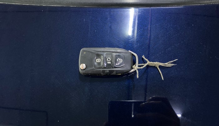 2019 Tata TIGOR XZ PLUS PETROL, Petrol, Manual, 96,916 km, Key Close Up