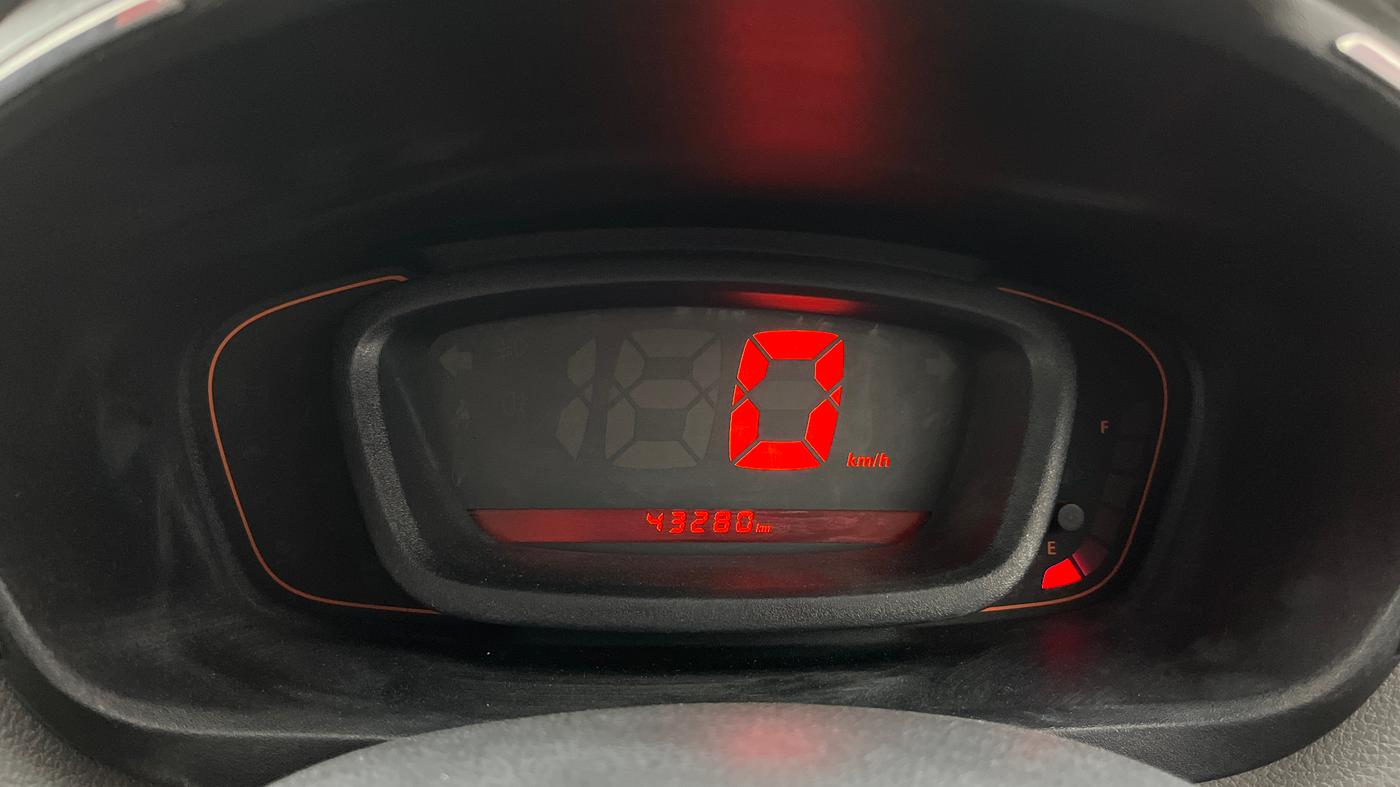 2016 Renault Kwid RXT 0.8, Petrol, Manual, 43,280 km, Odometer Image