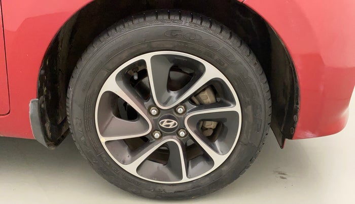 2018 Hyundai Grand i10 SPORTZ AT 1.2 KAPPA VTVT, Petrol, Automatic, 27,828 km, Right Front Wheel