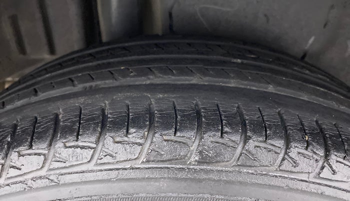 2014 Maruti Swift Dzire ZXI 1.2 BS IV, Petrol, Manual, 80,698 km, Right Rear Tyre Tread