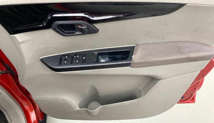 2016 Mahindra Kuv100 K8 D 6 STR, Diesel, Manual, 38,867 km, Driver Side Door Panels Control