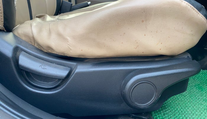 2014 Hyundai Grand i10 ASTA (O) 1.2 KAPPA VTVT, Petrol, Manual, 81,979 km, Driver Side Adjustment Panel