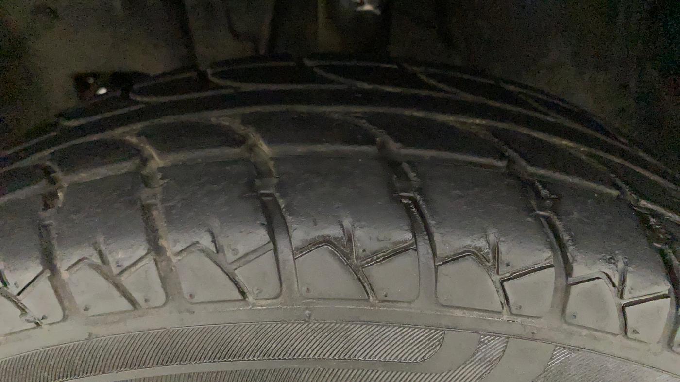 2015 Datsun Go Plus T, Petrol, Manual, 25,483 km, Left Front Tyre Tread
