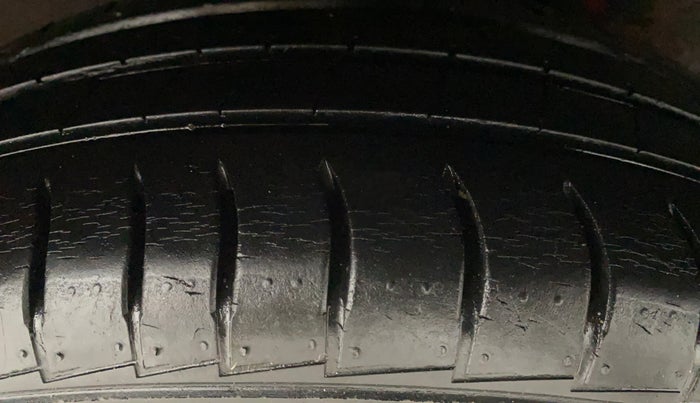 2020 Hyundai GRAND I10 NIOS SPORTZ AMT 1.2 KAPPA VTVT, Petrol, Automatic, 24,643 km, Right Rear Tyre Tread