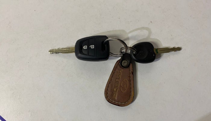 2018 Hyundai Grand i10 MAGNA 1.2 KAPPA VTVT, CNG, Manual, 51,511 km, Key Close Up