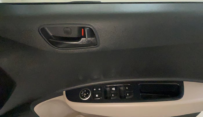 2018 Hyundai Grand i10 MAGNA 1.2 KAPPA VTVT, CNG, Manual, 51,511 km, Driver Side Door Panels Control