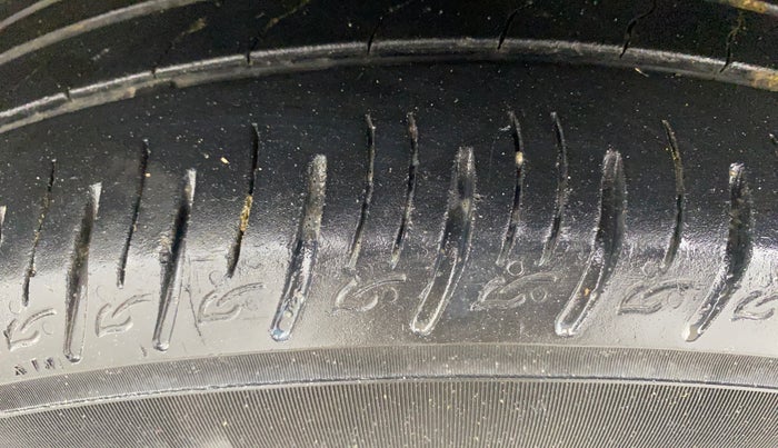 2021 KIA SONET HTX 1.0 IMT, Petrol, Manual, 56,980 km, Left Front Tyre Tread