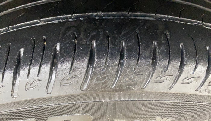 2021 KIA SONET HTX 1.0 IMT, Petrol, Manual, 56,980 km, Right Front Tyre Tread