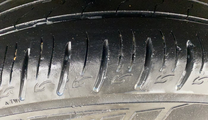 2021 KIA SONET HTX 1.0 IMT, Petrol, Manual, 56,980 km, Right Rear Tyre Tread