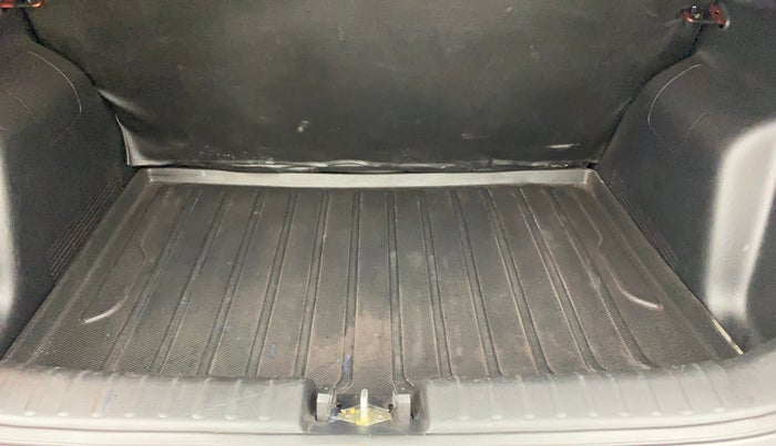 2021 KIA SONET HTX 1.0 IMT, Petrol, Manual, 56,980 km, Boot Inside