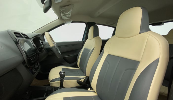 2020 Renault Kwid 1.0 RXT Opt, Petrol, Manual, 19,551 km, Right Side Front Door Cabin