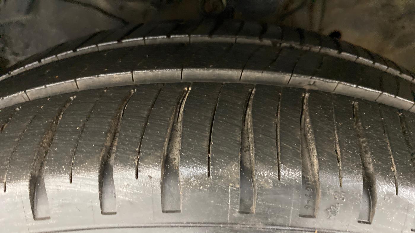 2018 Honda City V MT PETROL, Petrol, Manual, 23,771 km, Left Front Tyre Tread