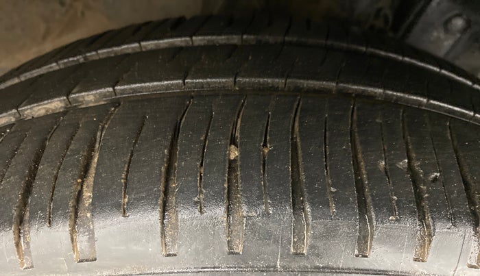 2018 Honda City V MT PETROL, Petrol, Manual, 23,771 km, Right Front Tyre Tread