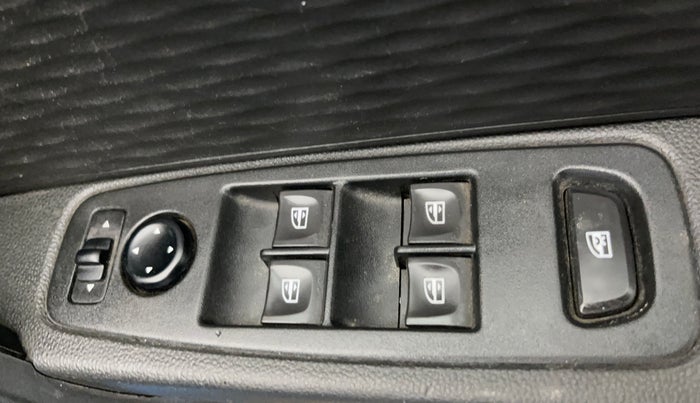 2021 Renault Kiger RXL 1.0 TURBO MT DUAL TONE, Petrol, Manual, 36,916 km, Driver Side Door Panels Control