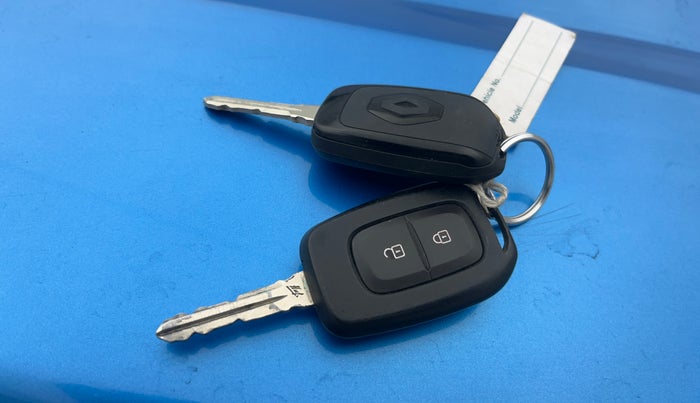 2021 Renault Kiger RXL 1.0 TURBO MT DUAL TONE, Petrol, Manual, 36,916 km, Key Close Up