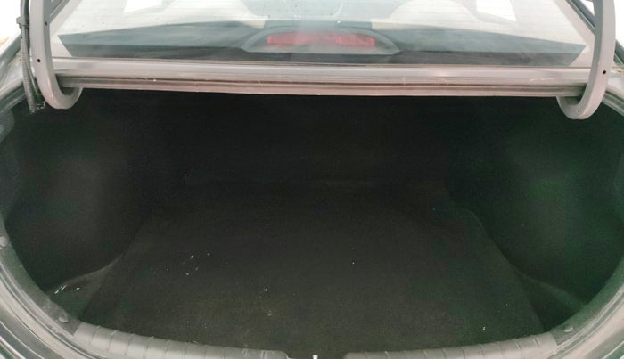 2019 Hyundai Verna 1.6 VTVT SX, Petrol, Manual, 49,243 km, Boot Inside