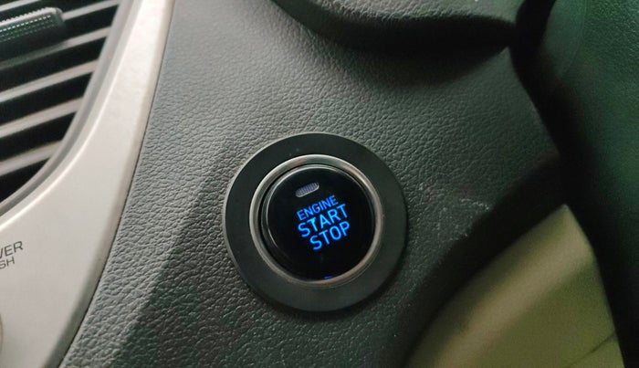 2019 Hyundai Verna 1.6 VTVT SX, Petrol, Manual, 49,243 km, Keyless Start/ Stop Button