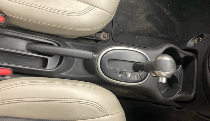 2019 Nissan Micra XV CVT, Petrol, Automatic, 58,396 km, Gear Lever
