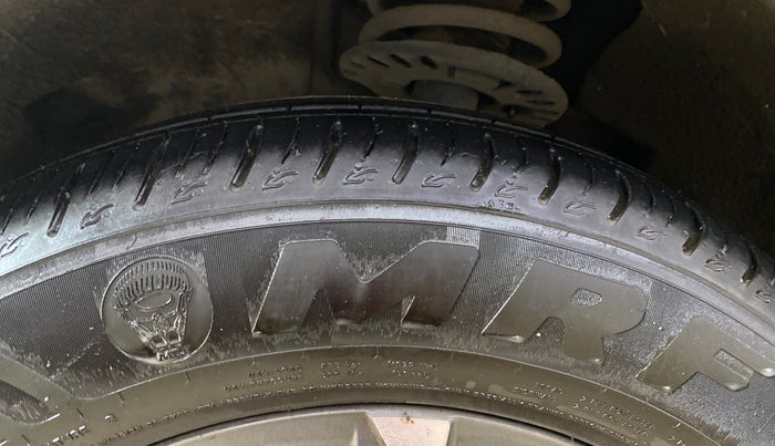 2022 Mahindra XUV700 AX 7 LUXURY P AT 7 STR, Petrol, Automatic, 89,205 km, Left Front Tyre Tread