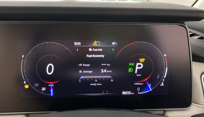 2022 Mahindra XUV700 AX 7 LUXURY P AT 7 STR, Petrol, Automatic, 89,205 km, Odometer Image