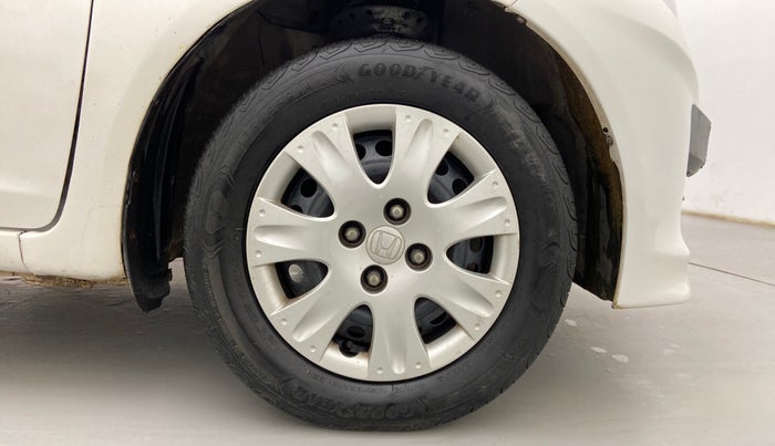 2014 Honda Brio S MT, Petrol, Manual, 69,254 km, Right Front Wheel