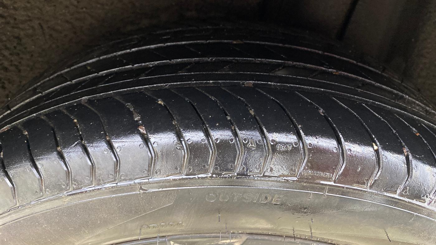 2024 Volkswagen TAIGUN  GT PLUS 1.5 TSI MT, Petrol, Manual, 22,982 km, Left Rear Tyre Tread