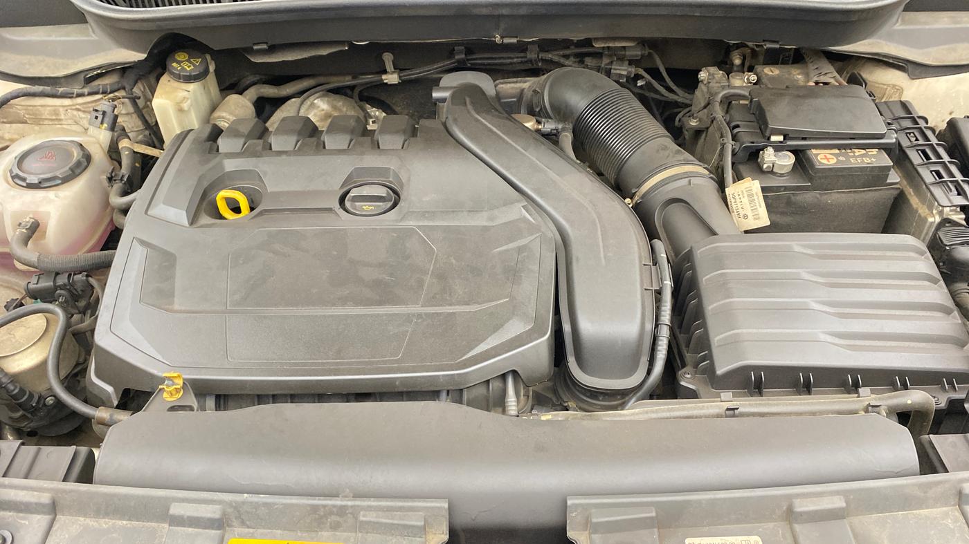2024 Volkswagen TAIGUN  GT PLUS 1.5 TSI MT, Petrol, Manual, 22,982 km, Engine View