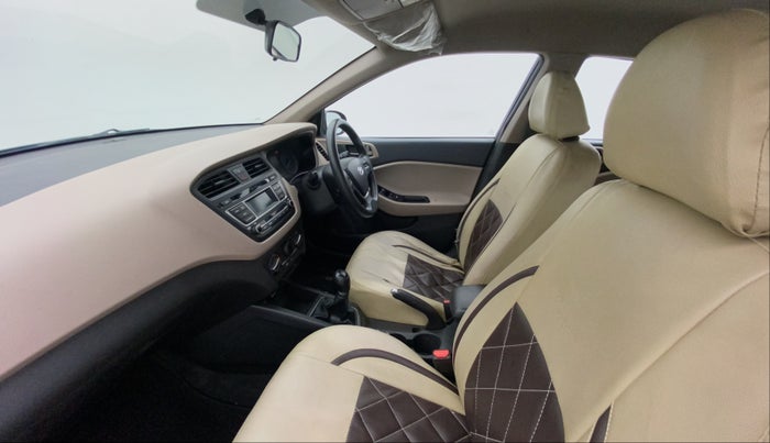 2015 Hyundai Elite i20 MAGNA 1.2, Petrol, Manual, 72,718 km, Right Side Front Door Cabin