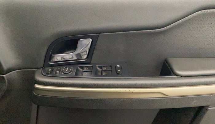 2017 Tata Hexa XT 4X2 6 STR, Diesel, Manual, 91,455 km, Driver Side Door Panels Control